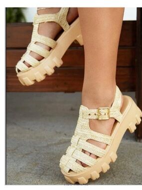 Miss Lola Chunky Strappy Platform Sandals in Light Beige